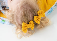 Load image into Gallery viewer, Weather Warriors Yellow Bamboo Alligator Clip Bows
