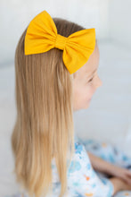 Load image into Gallery viewer, Weather Warriors Yellow Bamboo Alligator Clip Bows
