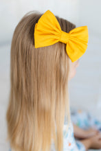 Load image into Gallery viewer, Weather Warriors Yellow Bamboo Alligator Clip Bows
