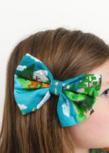 Load image into Gallery viewer, Camping Critters Bamboo Alligator Clip Bows
